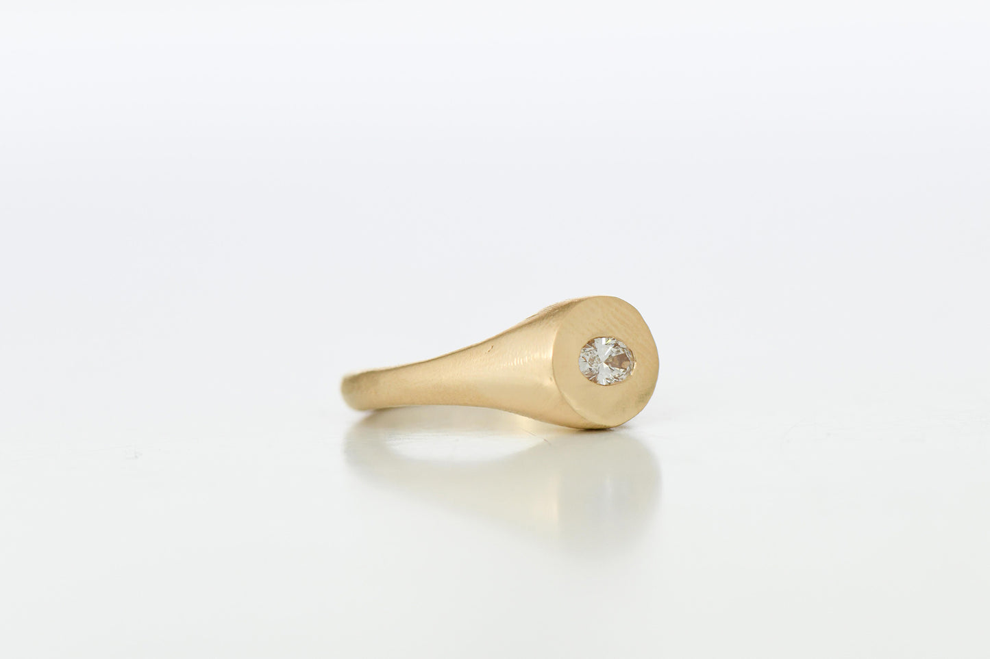 Goat Eye Diamond ring (K 1/2)